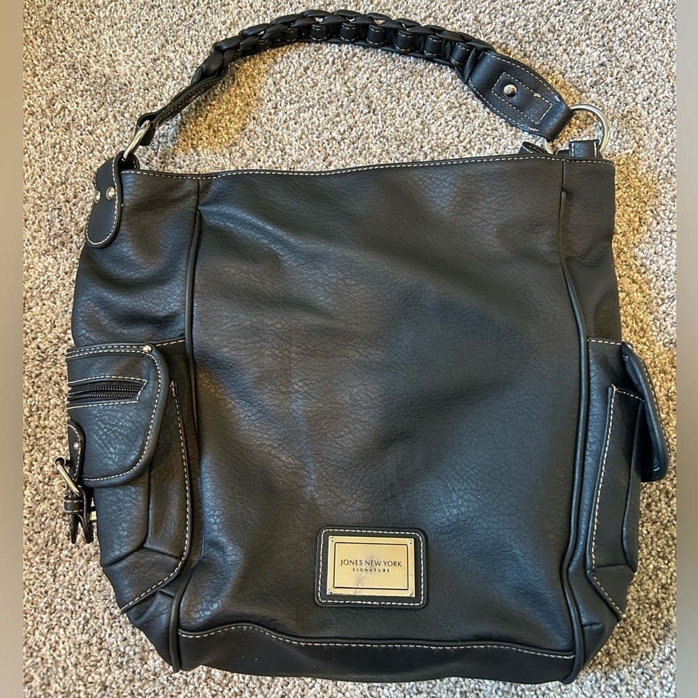 Black buckle leather Jones New York shoulder bag medium size
